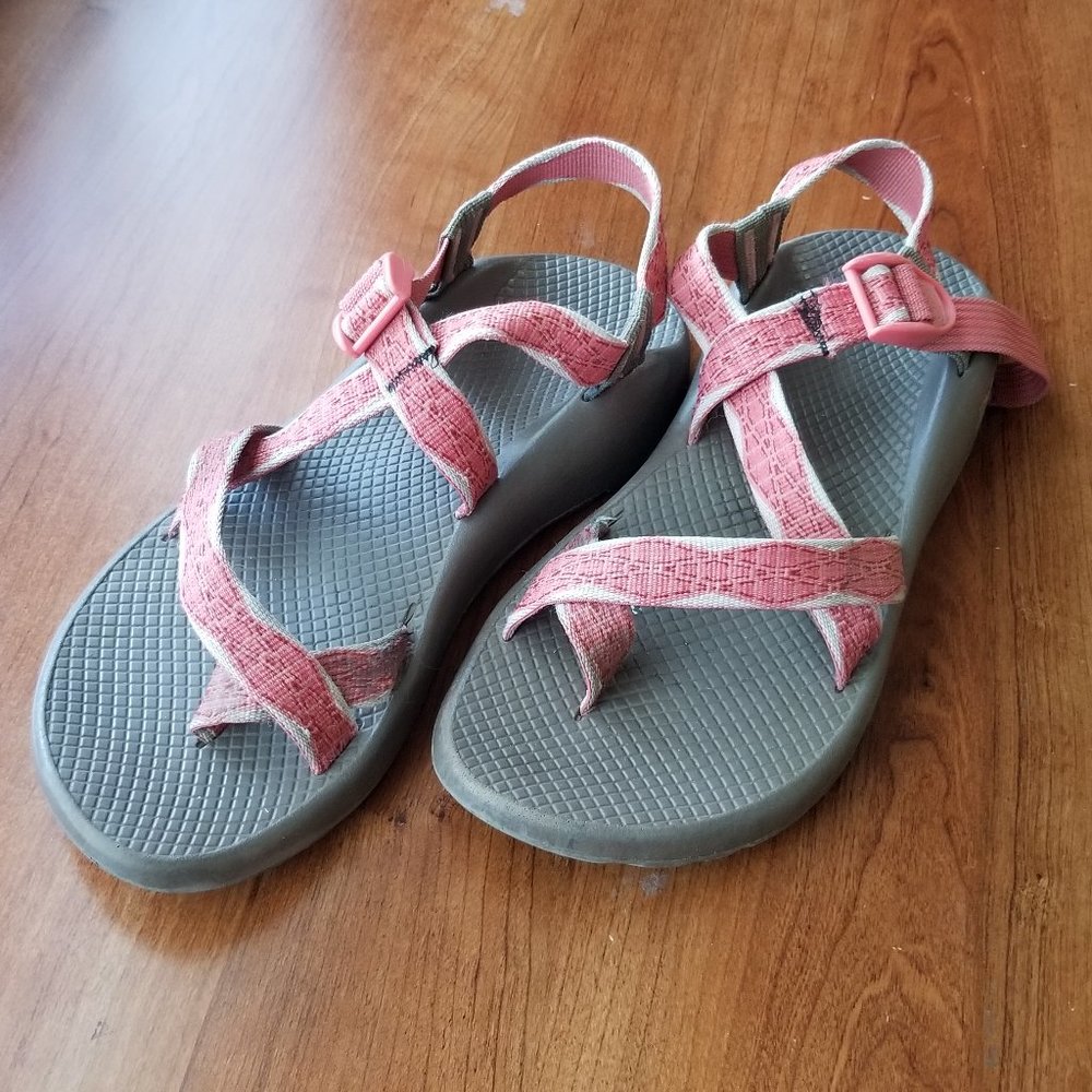 Chaco Z/2 Women's 9 Sandals w/ Toe Loop